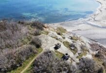 Скалите до плаж "Нестинарка"