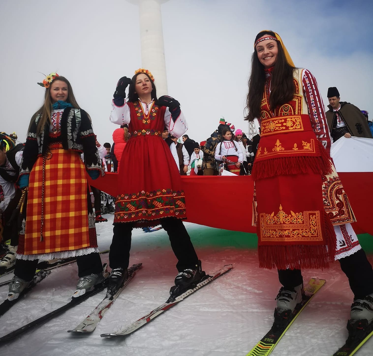 Близо 800 скиори взеха участие в Голямото ски спускане със