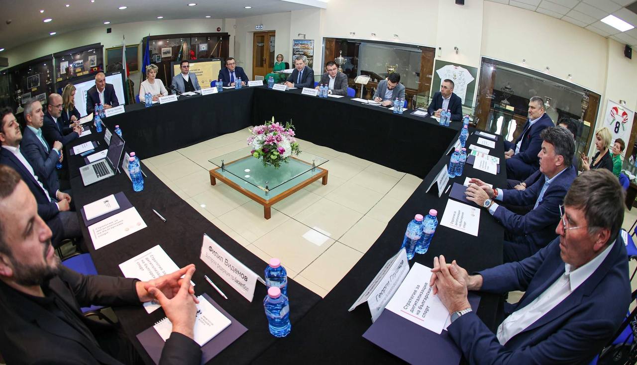 Петима министри и президентите на федерациите по футбол волейбол и