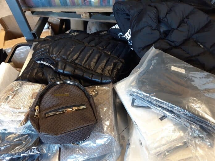 Фалшиви стоки