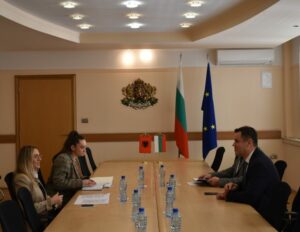 Доника Ходжа и Никола Стоянов