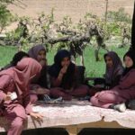 Ученички в Иран