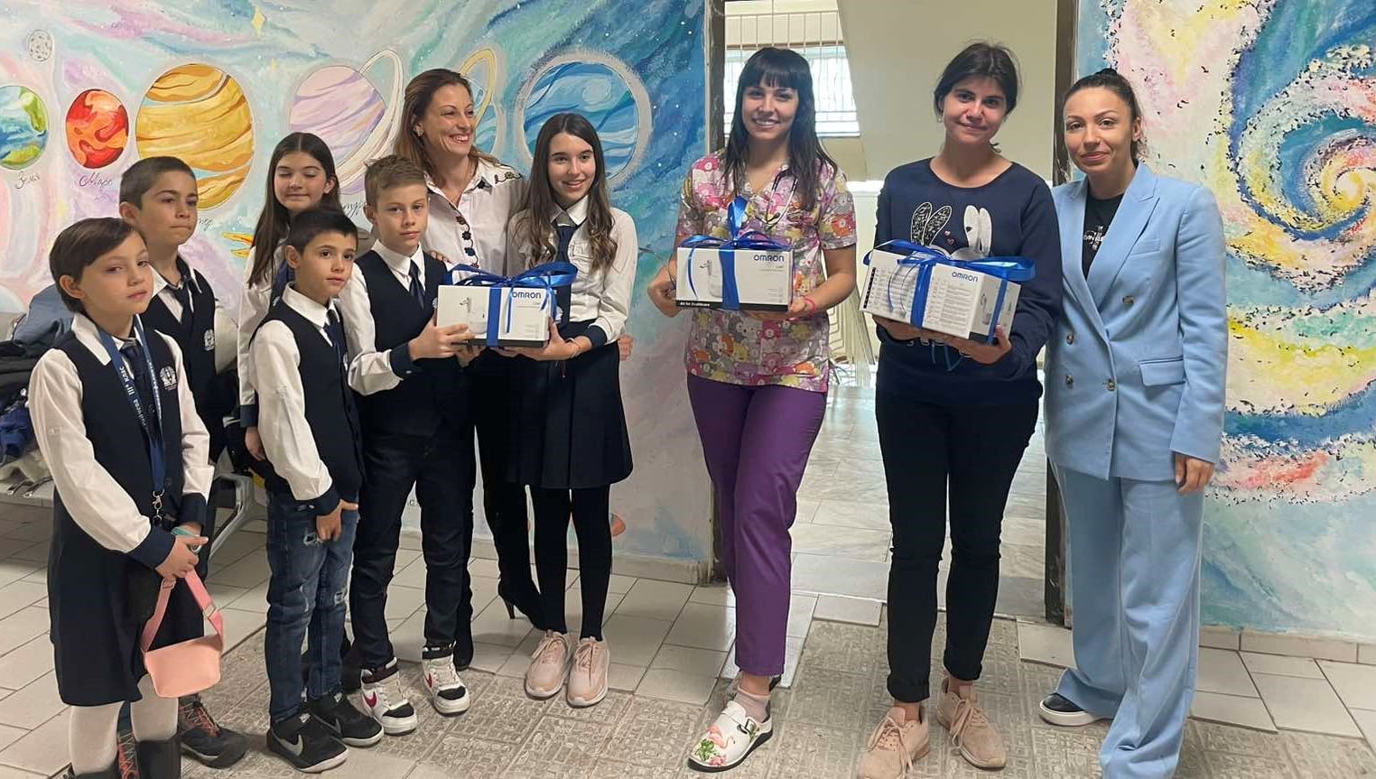 Бургазлийчета купиха инхалатори с пари спечелени от продажба на ръчно