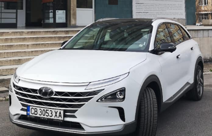 Водороден електромобил