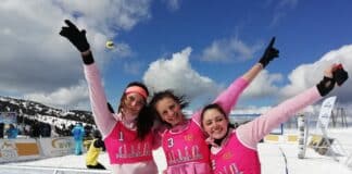 Снежен волейбол