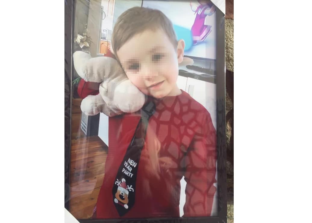 Тригодишното е живеело в нищета сподели дядо му Драгомир