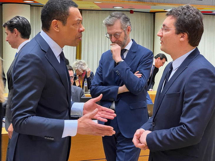 Върховенство на правото не може да има там където достъпът