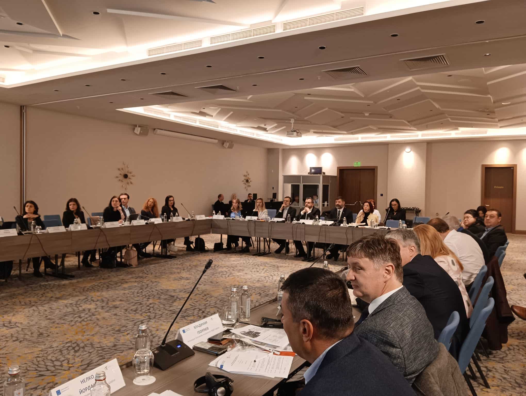 През настоящата година планираме да открием приеми по десет процедури