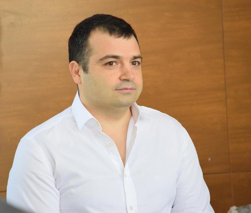Двама депутати от обединението Продължаваме промяната Демократична България ПП ДБ не подкрепиха