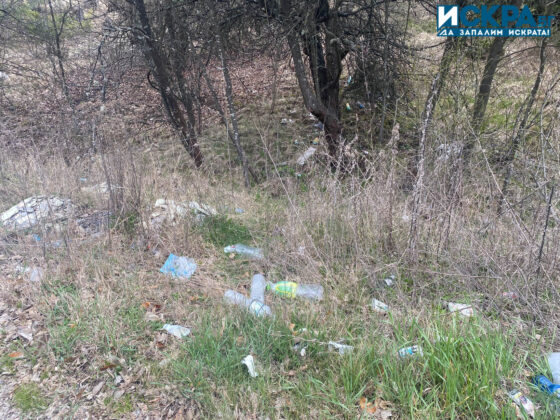 Паркинг с боклуци