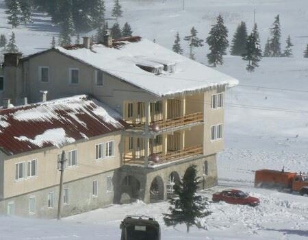 Хижа "Христо Смирненски"