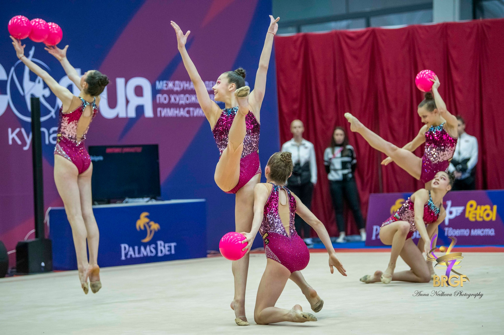 Ансамбълът ни при девойките спечели златото в многобоя на международния