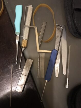 Инструменти