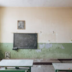 Изоставено училище