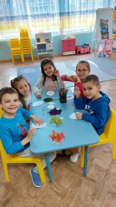 Изработване и изложба на Великденска декорация