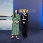 Росица Карамфилова в дясно