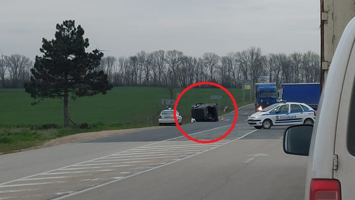 Мъж е пострадал при катастрофа край Каварна съобщиха от полицията Инцидентът