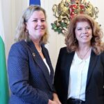 Кели Клементс и Илияна Йотова