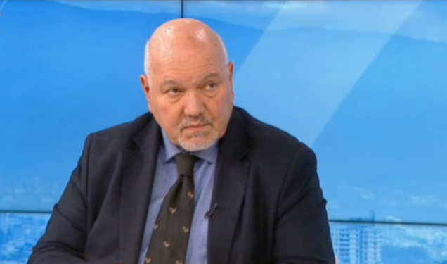 Президентът Румен Радев търпи щети тъй като всеки който управлява