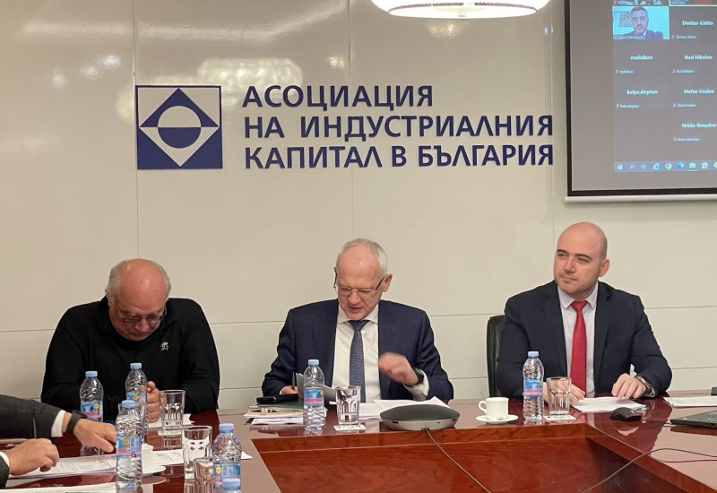 Министърът на туризма д-р Илин Димитров проведе среща с ръководството