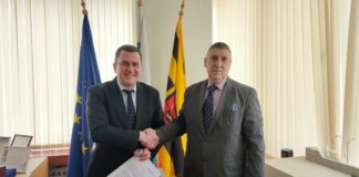 Кмета на Община Перник Станислав Владимиров и директора на ОДМВР старши комисар Павел Млеканов