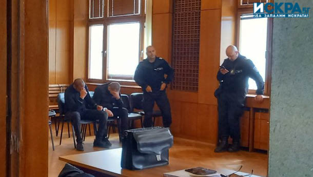 Никола Батилов и Щерион Джамбазов арестувани по време на специализирана