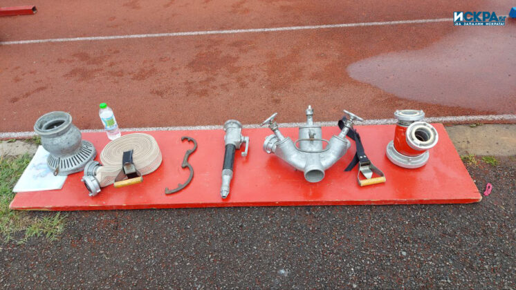 Млад огнеборец