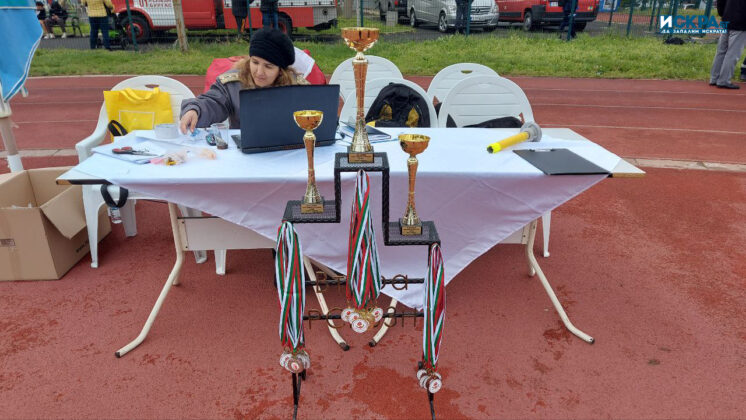 Млад огнеборец