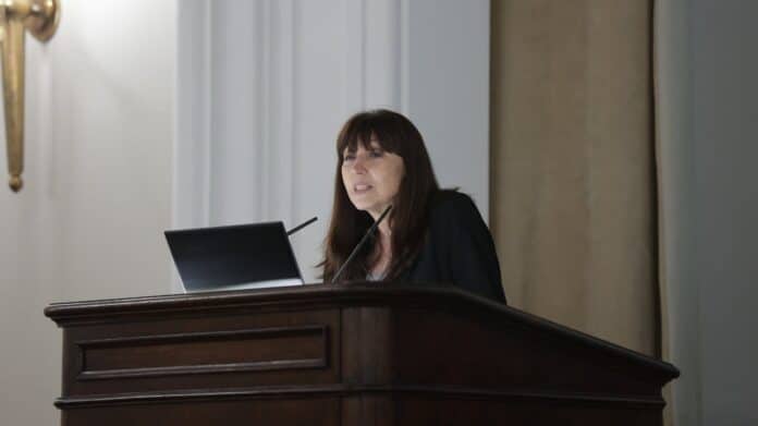 Проф. Албена Чавдарова