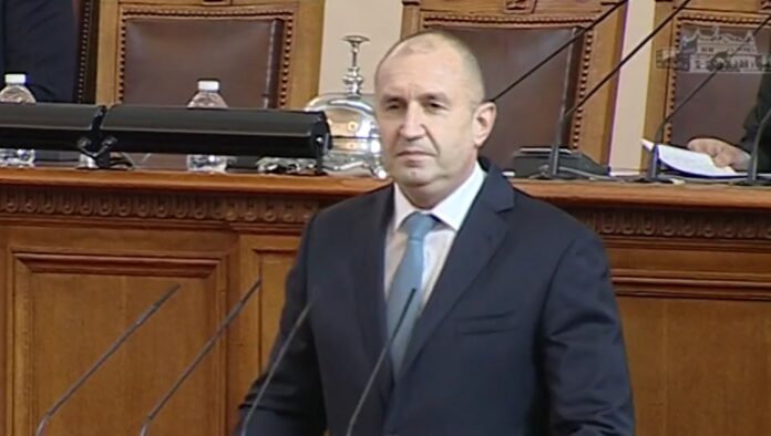 Румен Радев