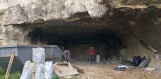 Почистване на хижа „Алпинист“