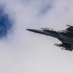 Военен самолет пилоти