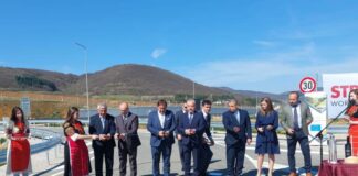 Арх. Иван Шишков и Гълъб Донев