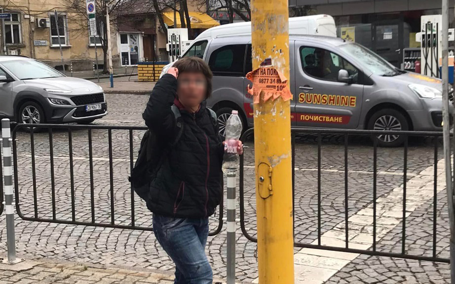 Потребители масово сигнализират във Facebook за жена която напада случайни