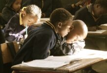 Африкански ученици.