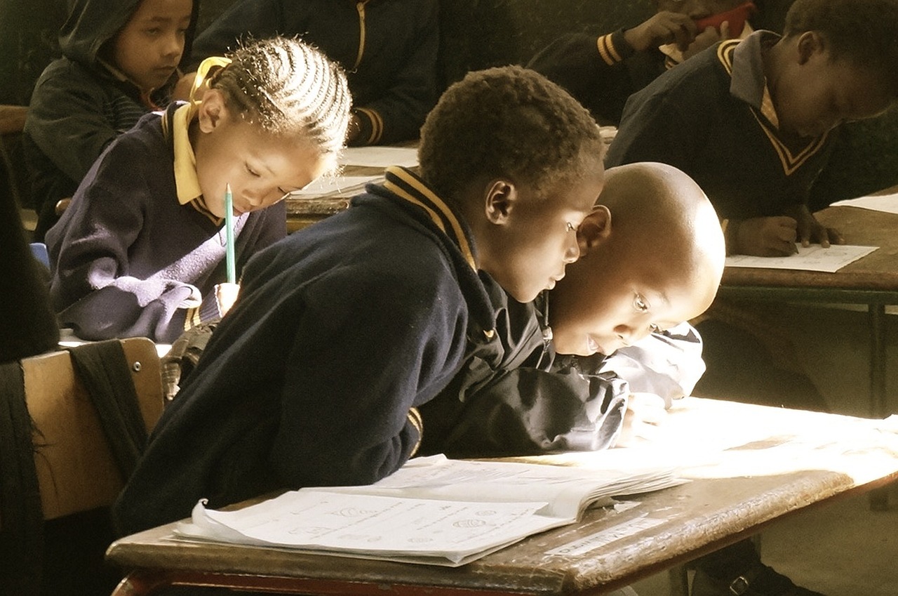 8 от 10 южноафрикански деца в училище се затрудняват да