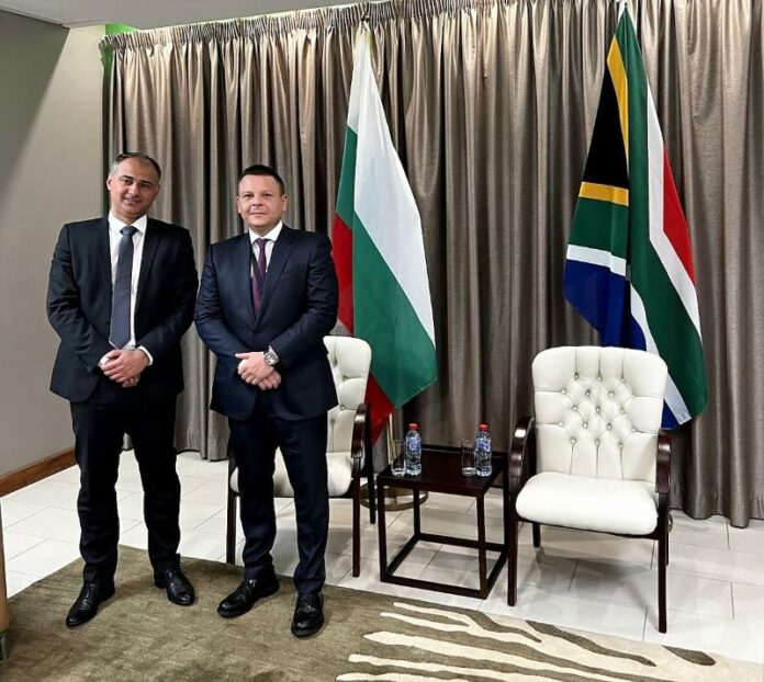 Христо Алексиев, ляво