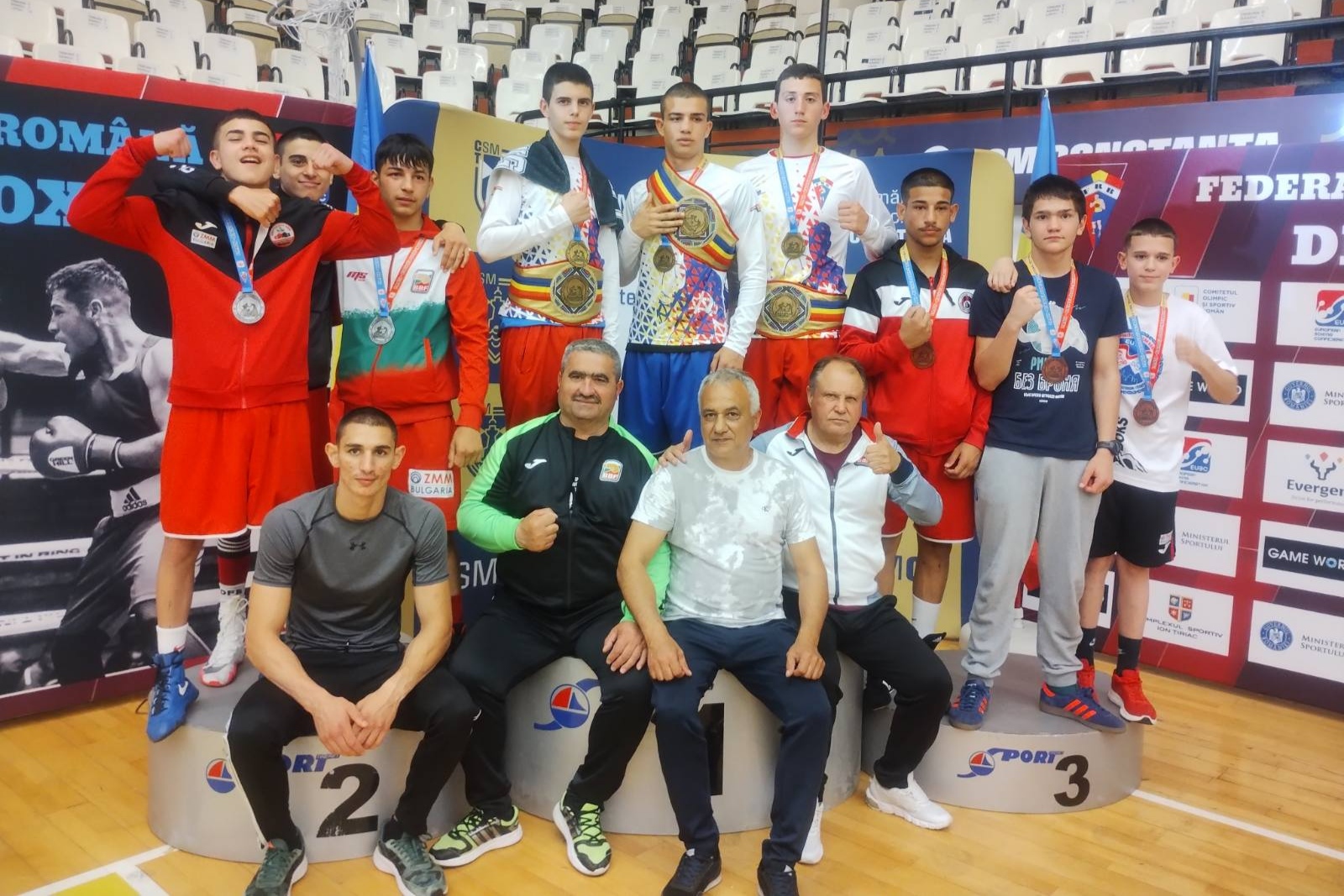 Българските боксьори спечелиха 3 златни, 5 сребърни и 4 бронзови