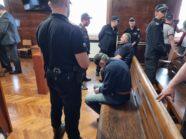 Гарабед Веринян и Михаил Михов