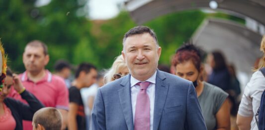 Д-р Емил Кабаиванов