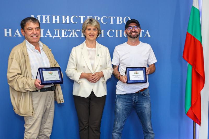 Министърът на младежта и спорта Весела Лечева се срещна с