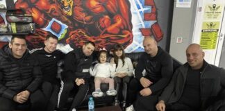 Малката Велинка и организаторите