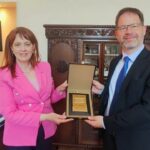 Проф. Мария Нейкова и Н. Пр. Йес Брогорд Нилсен