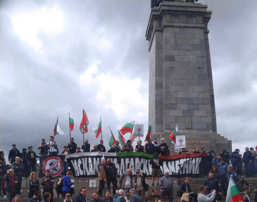 Паметникът на съветската армия трябва да бъде преместен в музей