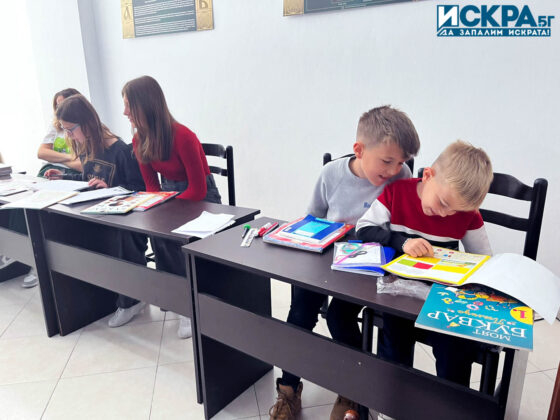 Посещение в Албания