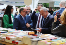 Премиерът Гълъб Донев