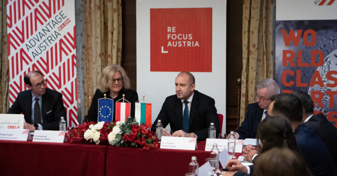 Румен Радев