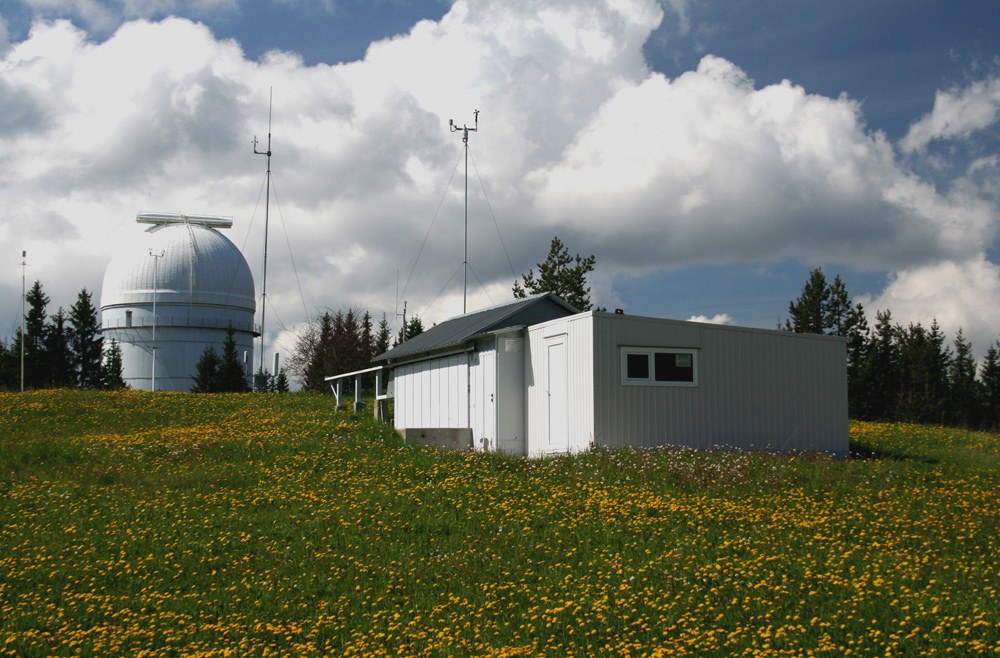 Нов роботизиран телескоп на Института по астрономия към БАН ще