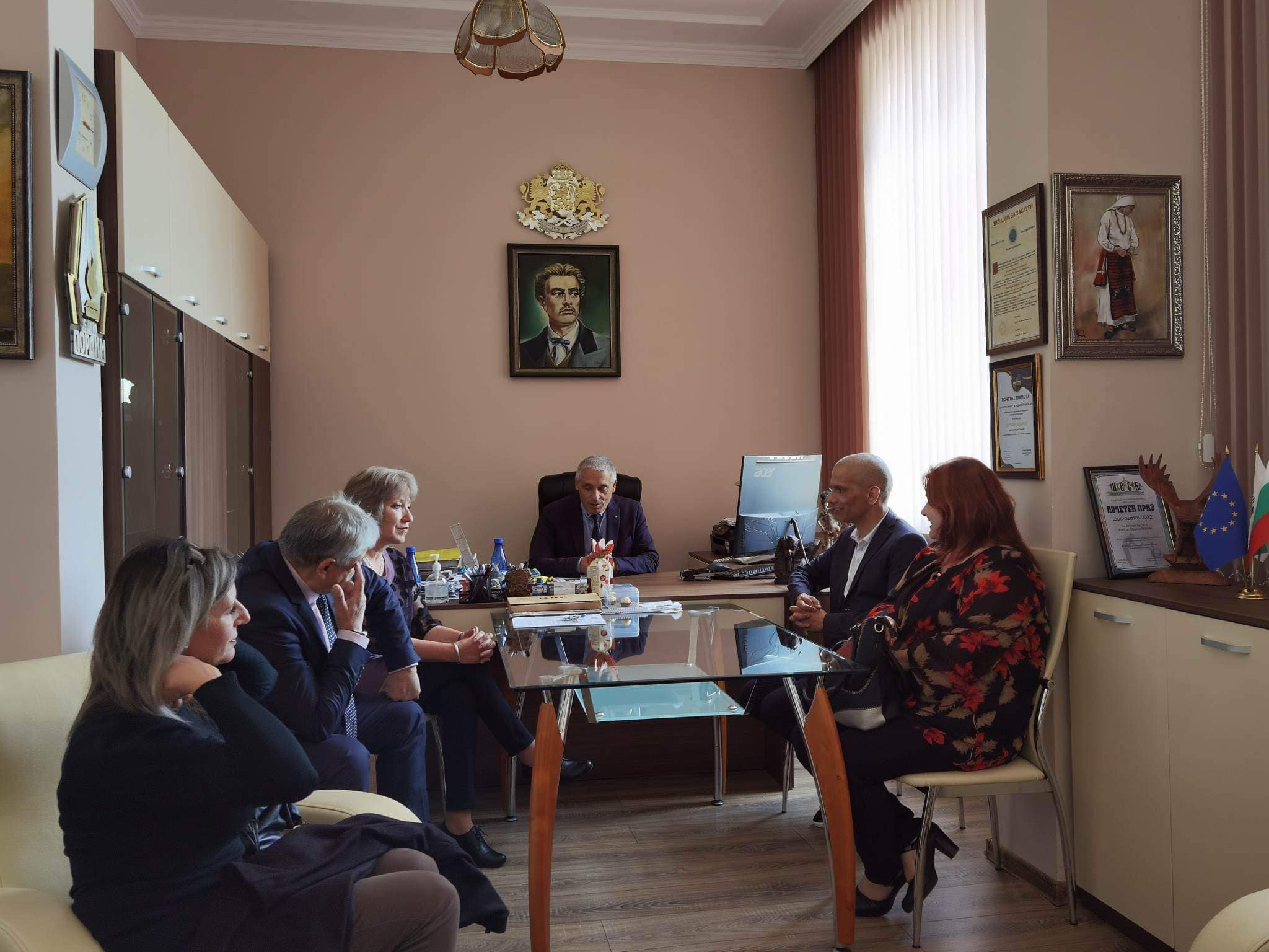 Представители на Комплексa за социални услуги за деца и семейства