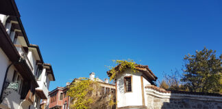 Старият град